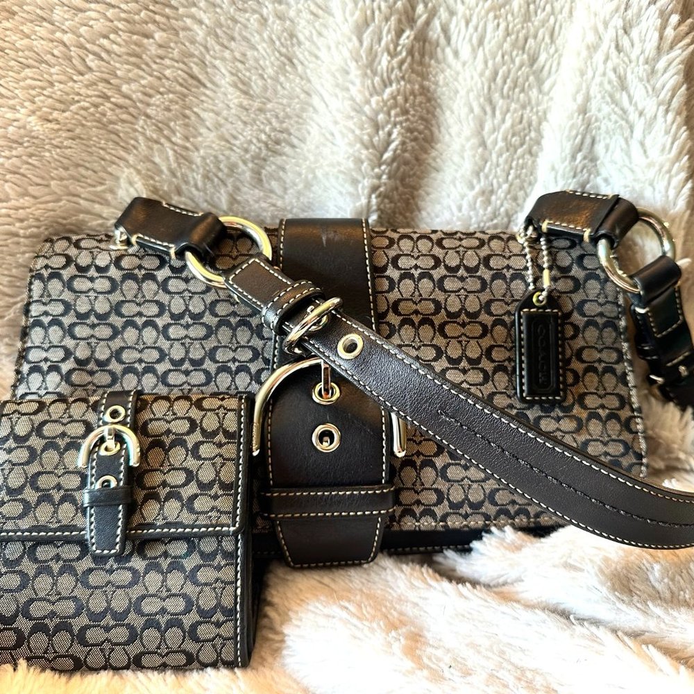 Authentic Coach - image 1